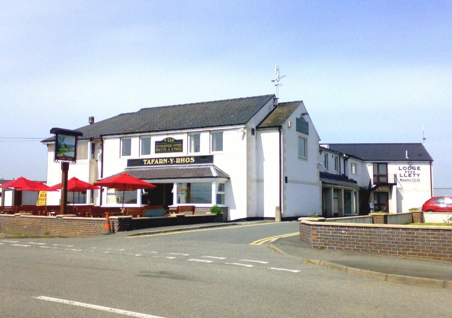 Hotel Tafarn Y Rhos Llangefni Zewnętrze zdjęcie